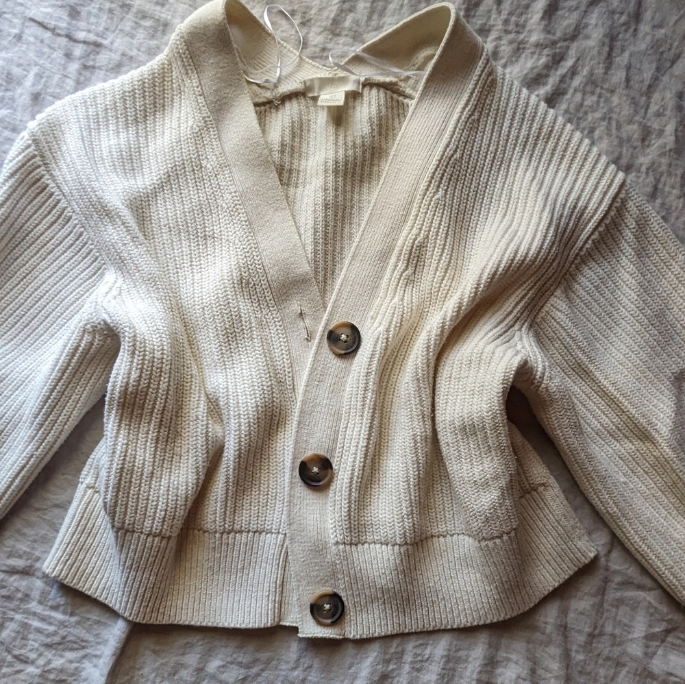 H&M Cream Cropped Cardigan Sweater